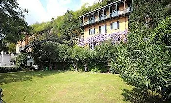 Nina Relais Boutique Bed and Breakfast 3*