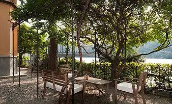 Nina Relais Boutique Bed and breakfast Carate Urio
