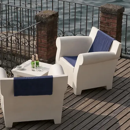 Nina Relais Boutique Bed and breakfast Carate Urio