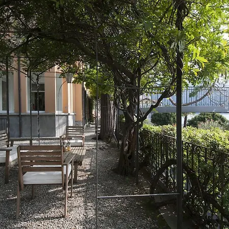 Nina Relais Boutique Couette-café